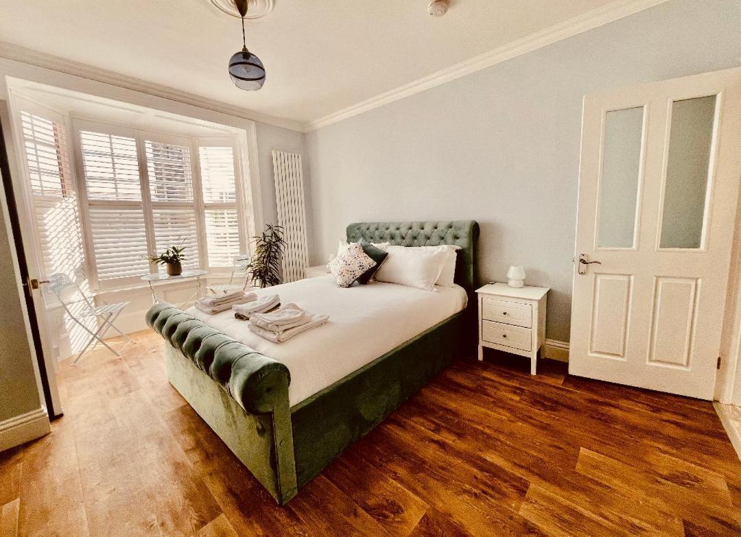 Ingleside Mews Appartement Whitby Buitenkant foto